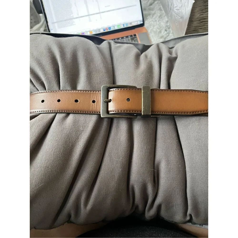Columbia Faux Leather Reversible Black Brown Swivel Buckle Belt sz M 34-36 EUC